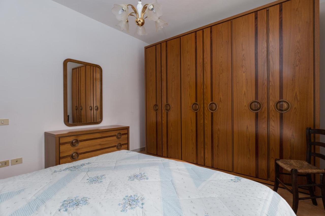 Enchanting Flat With Patio In Abbadia A Isola Monteriggioni Exterior photo